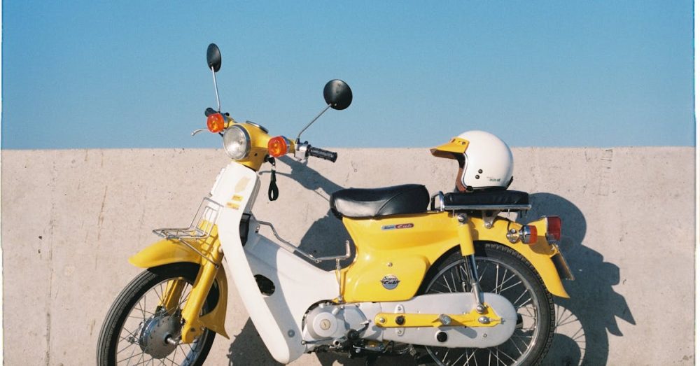 assurez votre moto avec une protection d'assurance fiable et abordable. obtenez une couverture complète pour votre moto avec notre assurance moto.
