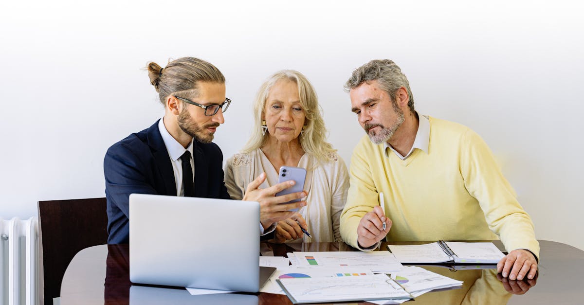 assurance : découvrez nos offres et services pour vous assurer et protéger vos biens et votre famille.