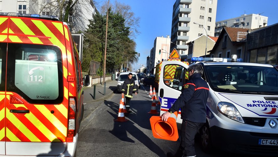 découvrez les causes, les conséquences et les conseils de sécurité liés aux accidents de moto. informez-vous sur les gestes à adopter pour réduire les risques sur la route et garantir votre protection.