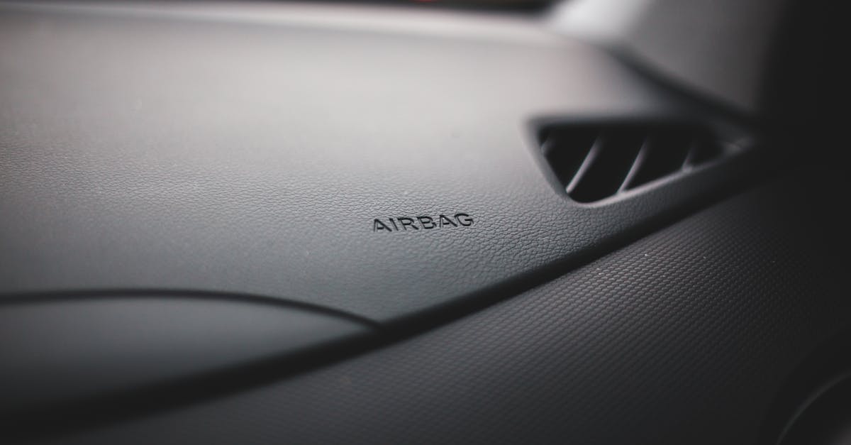 découvrez tout ce que vous devez savoir sur les airbags : leur fonctionnement, leur importance en matière de sécurité automobile et les innovations récentes. protégez-vous et vos passagers grâce à cette technologie essentielle.