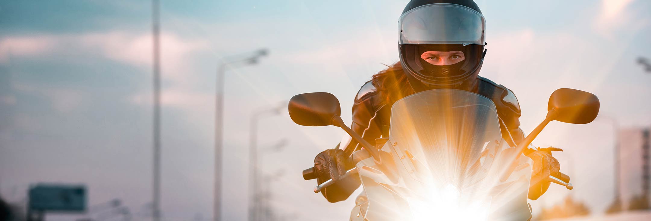 découvrez notre assurance moto économique en ligne, conçue pour protéger votre deux-roues tout en respectant votre budget. obtenez des devis rapides, des options personnalisées et une couverture fiable pour rouler l'esprit tranquille.