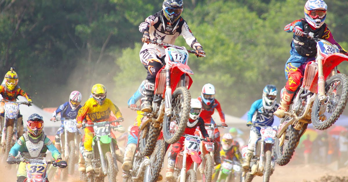 découvrez l'univers passionnant du motocross : sensations fortes, courses endiablées et technique au rendez-vous. rejoignez la communauté des amateurs de ce sport mécanique et plongez dans l'action !