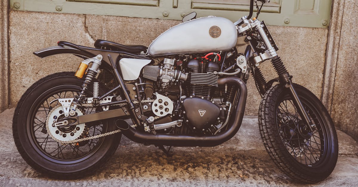 découvrez l'univers fascinant des motos : des modèles performants, des conseils d'entretien, des astuces de conduite et les dernières tendances du marché. rejoignez la communauté des passionnés de deux-roues et vivez des aventures inoubliables sur votre moto.