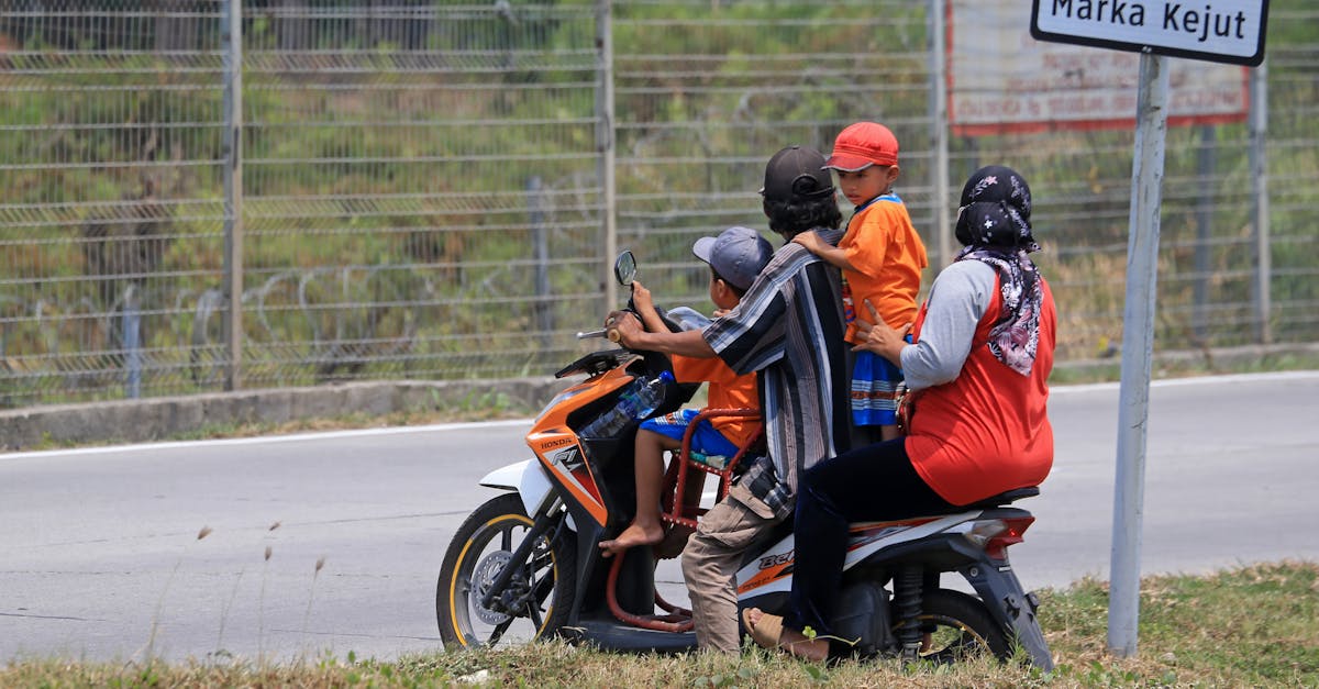 obtenez la meilleure protection pour votre scooter avec notre assurance dédiée. profitez de tarifs compétitifs, d'une couverture complète et d'une assistance 24/7 pour rouler en toute sérénité.