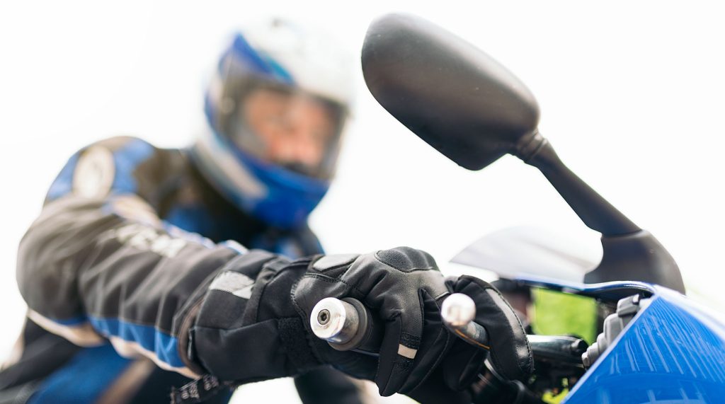 découvrez thélem assurance moto, votre partenaire pour une couverture complète et adaptée à vos besoins en matière d'assurance pour motos. profitez de tarifs compétitifs, de services personnalisés et d'une expertise reconnue pour rouler en toute sérénité.