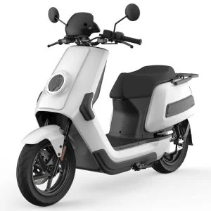 découvrez notre guide complet sur l'assurance scooter électrique : tout ce que vous devez savoir pour protéger votre véhicule et bénéficier des meilleures garanties adaptées à vos besoins.