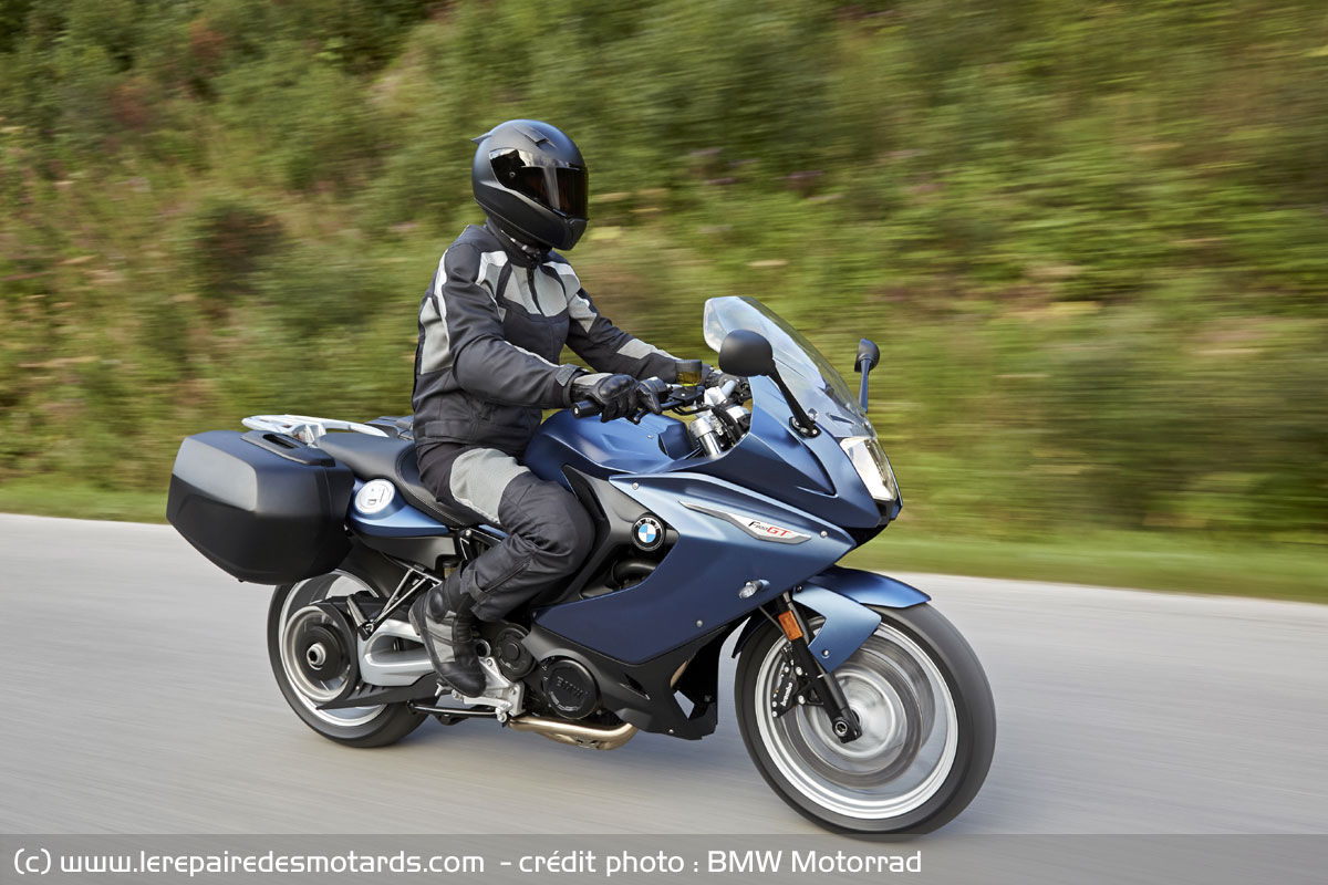 découvrez les ressentis des motards à travers leurs expériences, émotions et passions. plongez dans l'univers fascinant de la moto, entre liberté, adrénaline et camaraderie, et partagez des moments authentiques avec d'autres passionnés.