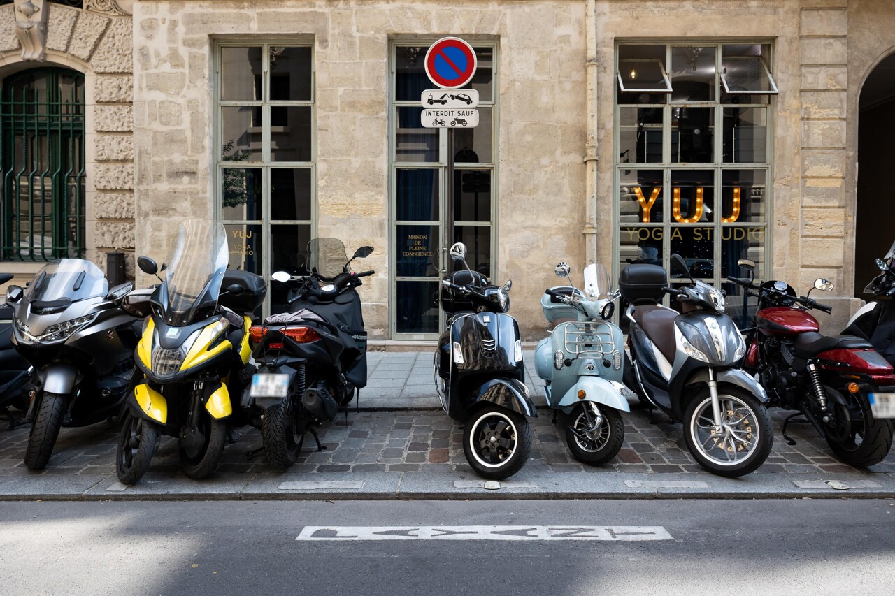 découvrez les raisons derrière la baisse des ventes de motos en france, les tendances du marché et les impacts sur l'industrie. analysez les changements de comportement des consommateurs et les défis à relever pour relancer cette passionnante branche du secteur automobile.