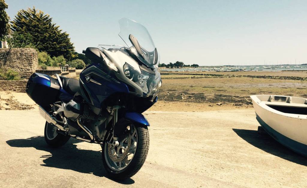 découvrez les meilleures balades en moto cet été ! évadez-vous sur des routes pittoresques, explorez des paysages à couper le souffle et vivez des moments inoubliables au guidon de votre deux-roues. préparez votre itinéraire et profitez de l'aventure estivale comme jamais !