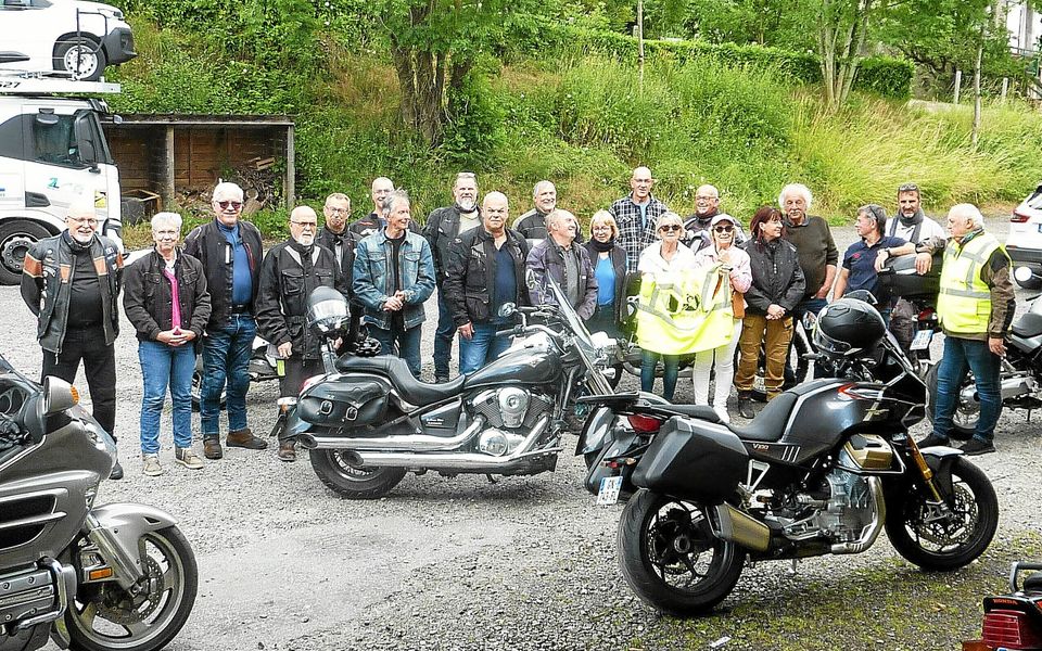 découvrez l'histoire fascinante de la moto retrouvée, un voyage captivant à travers la restauration et la redécouverte d'un trésor oublié. plongez dans le monde des passionnés qui redonnent vie à des machines emblématiques, tout en partageant des conseils et des anecdotes sur cette aventure inoubliable.